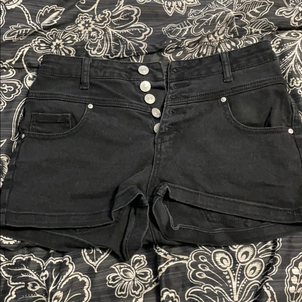 DELIA’S denim shorts size 9/10